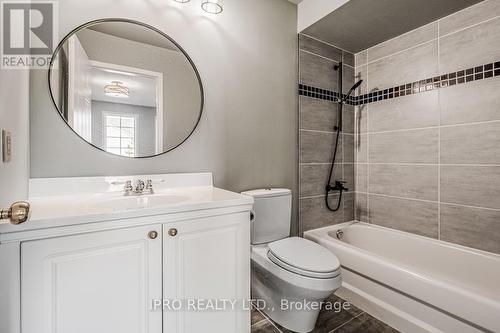 16 - 5950 Glen Erin Drive, Mississauga, ON - Indoor Photo Showing Bathroom