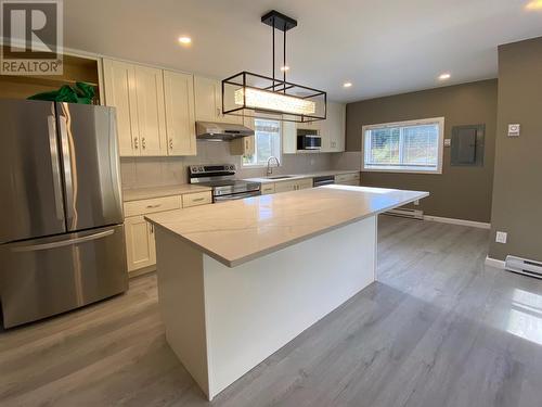 1728 E 8Th Avenue, Prince Rupert, BC - Indoor Photo Showing Kitchen