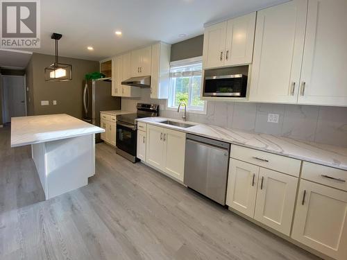 1728 E 8Th Avenue, Prince Rupert, BC - Indoor Photo Showing Kitchen