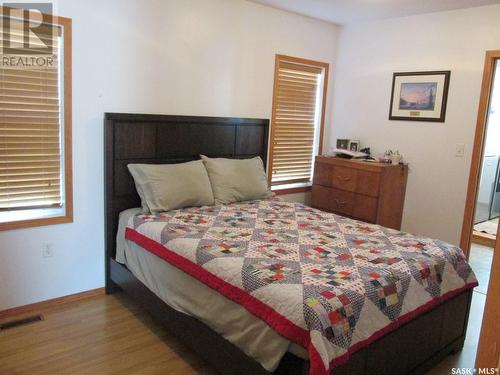 624 1St Avenue W, Nipawin, SK - Indoor Photo Showing Bedroom