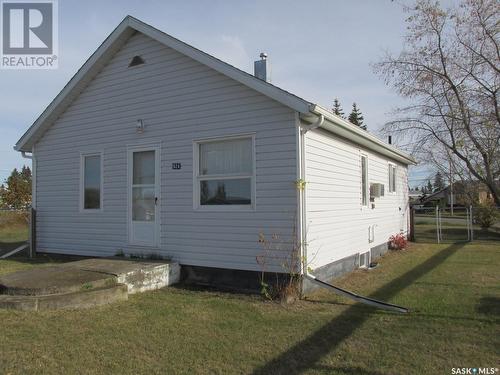 624 1St Avenue W, Nipawin, SK - Outdoor With Exterior