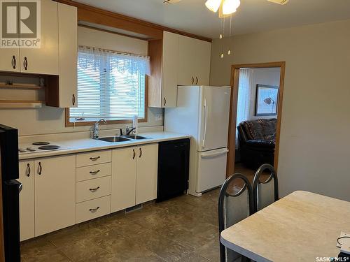 624 1St Avenue W, Nipawin, SK - Indoor Photo Showing Kitchen With Double Sink