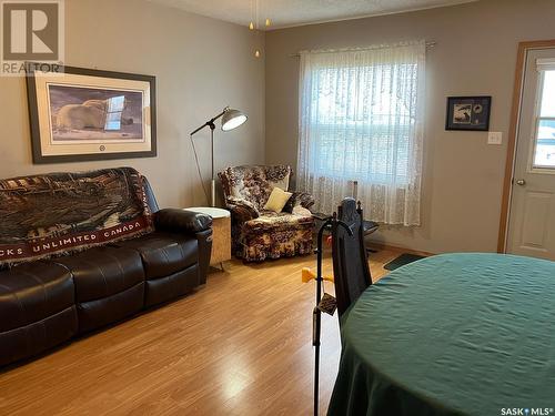 624 1St Avenue W, Nipawin, SK - Indoor Photo Showing Living Room