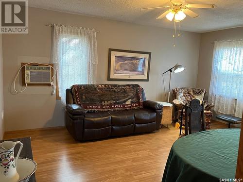 624 1St Avenue W, Nipawin, SK - Indoor