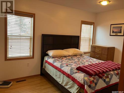 624 1St Avenue W, Nipawin, SK - Indoor Photo Showing Bedroom