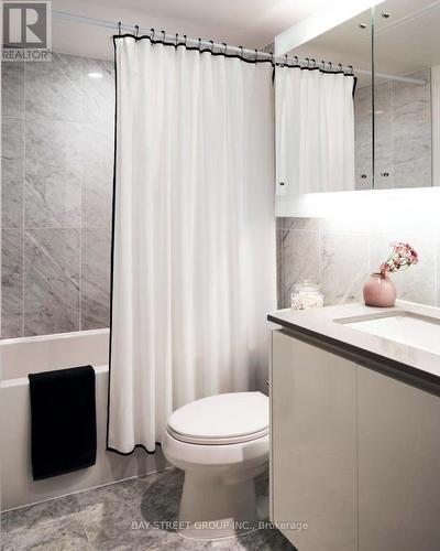 1509 - 80 Queens Wharf Road E, Toronto, ON - Indoor Photo Showing Bathroom