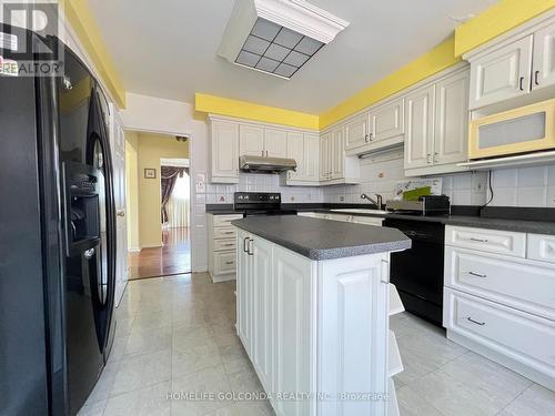 1219 Silver Spear Road, Mississauga, ON - Indoor Photo Showing Kitchen