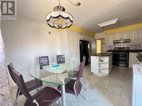 1219 Silver Spear Road, Mississauga, ON - Indoor Photo Showing Dining Room