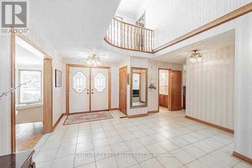 1229 Sugar Maple Court, Mississauga, ON - Indoor Photo Showing Other Room