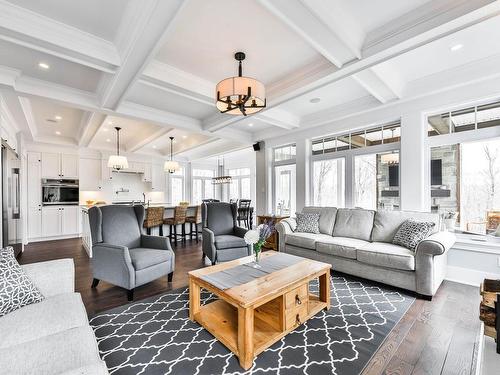 Salon - 536 Ch. St-Germain, Prévost, QC - Indoor Photo Showing Living Room