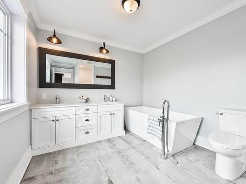 Ensuite bathroom - 536 Ch. St-Germain, Prévost, QC - Indoor Photo Showing Bathroom