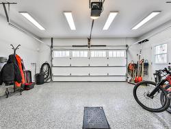 Garage - 