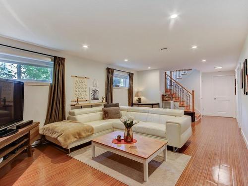 Family room - 164 Rue Frontenac O., Saint-Bruno-De-Montarville, QC - Indoor Photo Showing Living Room