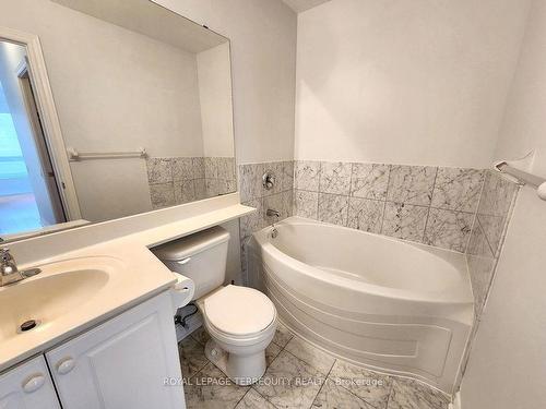 507-350 Mill Rd, Toronto, ON - Indoor Photo Showing Bathroom