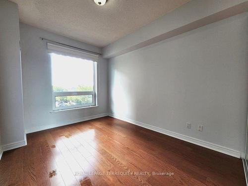 507-350 Mill Rd, Toronto, ON - Indoor Photo Showing Other Room