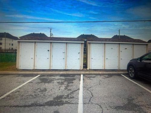 Storage - 002-2900 Rue Montcalm, Vaudreuil-Dorion, QC - Outdoor