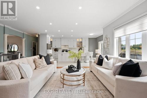 10 Deanna Drive, Wasaga Beach, ON - Indoor Photo Showing Living Room