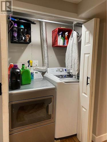 218 Regent Street, Sudbury, ON - Indoor Photo Showing Laundry Room