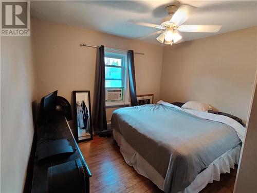 218 Regent Street, Sudbury, ON - Indoor Photo Showing Bedroom