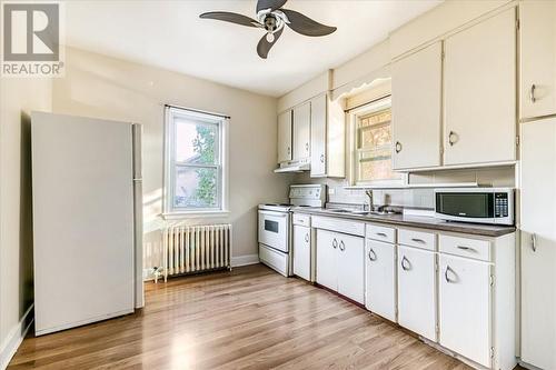 218 Regent Street, Sudbury, ON - Indoor Photo Showing Kitchen