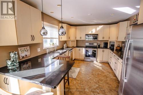 3 Herbert Place, Port Hope, ON - Indoor Photo Showing Kitchen With Stainless Steel Kitchen With Upgraded Kitchen