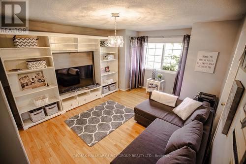 3 Herbert Place, Port Hope, ON - Indoor Photo Showing Living Room