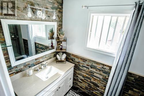 3 Herbert Place, Port Hope, ON - Indoor Photo Showing Bathroom