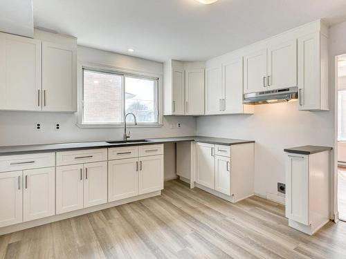 Kitchen - 2065 Rue St-Georges (Longueuil), Longueuil (Le Vieux-Longueuil), QC - Indoor Photo Showing Kitchen