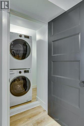 988 Glenbanner Road, London, ON - Indoor Photo Showing Laundry Room