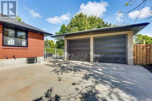 988 Glenbanner Road, London, ON - Outdoor With Exterior