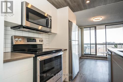 705 - 363 Colborne Street, London, ON - Indoor Photo Showing Kitchen