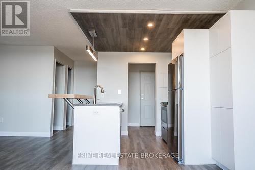 705 - 363 Colborne Street, London, ON - Indoor Photo Showing Kitchen