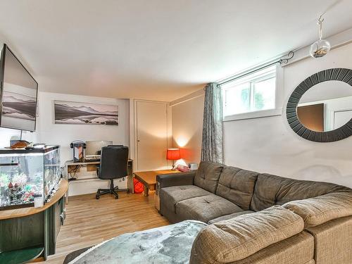 Salon - 973  - 977 Rue Valiquette, Sainte-Adèle, QC - Indoor Photo Showing Living Room