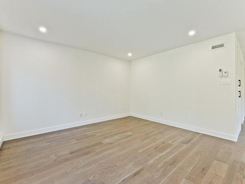 Living room - 721 Rue Des Saules, Coaticook, QC - Indoor Photo Showing Other Room