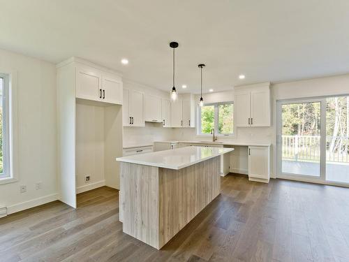 Kitchen - 721 Rue Des Saules, Coaticook, QC - Indoor Photo Showing Kitchen With Upgraded Kitchen