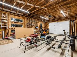 Garage - 