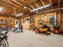 Garage - 