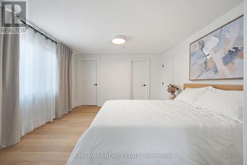 22 Cliffcrest Drive, Toronto, ON - Indoor Photo Showing Bedroom