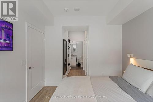 516 - 100 Eagle Rock Way, Vaughan, ON - Indoor Photo Showing Bedroom