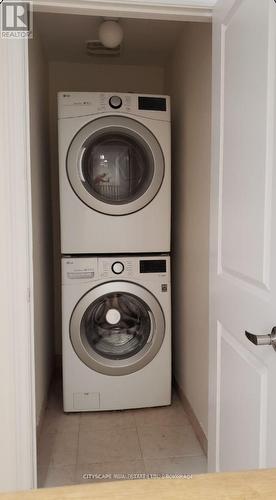 56 Narbonne Crescent, Hamilton, ON - Indoor Photo Showing Laundry Room