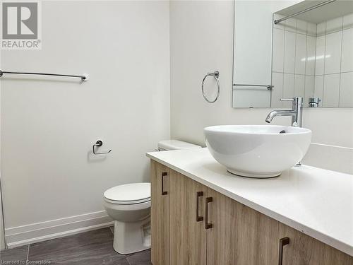 258 Hespeler Rd Road Unit# 36, Cambridge, ON - Indoor Photo Showing Bathroom