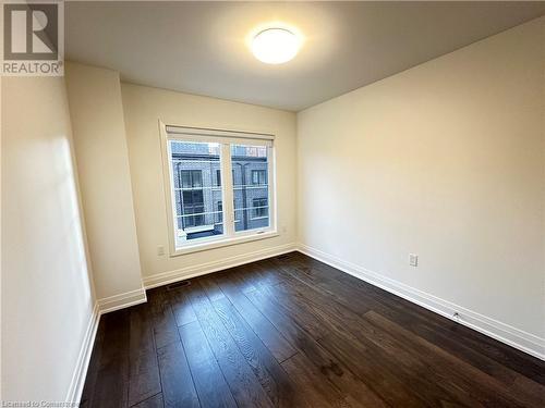 Spare room with dark hardwood / wood-style floors - 258 Hespeler Rd Road Unit# 36, Cambridge, ON - Indoor Photo Showing Other Room