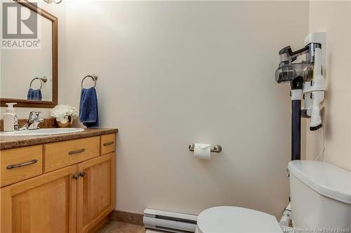 93 Christopher, Moncton, NB - Indoor Photo Showing Bathroom