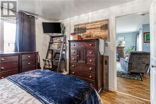 17 Chapman Street, Greater Sudbury, ON - Indoor Photo Showing Bedroom