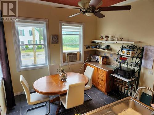 5 First, Webbwood, ON - Indoor Photo Showing Dining Room