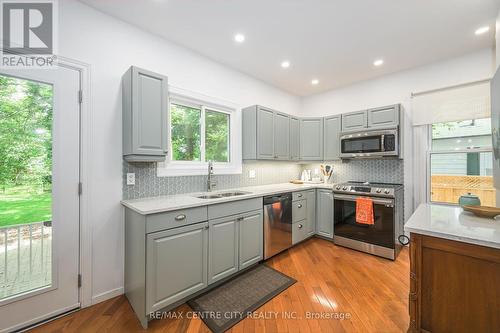 1305 Springbank Avenue, London, ON - Indoor Photo Showing Kitchen