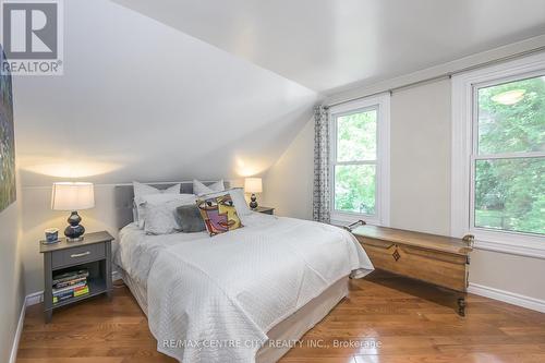 1305 Springbank Avenue, London, ON - Indoor Photo Showing Bedroom