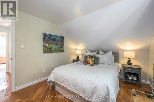 1305 Springbank Avenue, London, ON - Indoor Photo Showing Bedroom