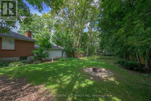 1305 Springbank Avenue, London, ON - Outdoor