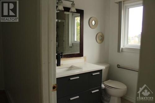 2007 Tawney Road, Ottawa, ON - Indoor Photo Showing Bathroom